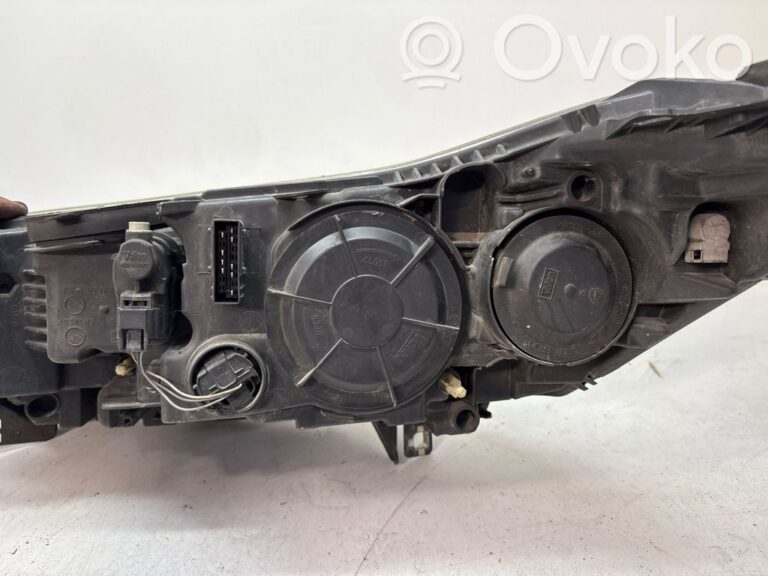 cf50c7553fbabc9d8ed771e4233f1eed-a8c7013ef747fae256d368763fd3a857_headlight_headlamp_dust_cover