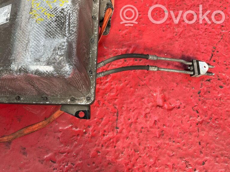 cf69a591cb1e454652ff7987766c0129-4e254bee324b7882040408a04f2c1d9e_hybrid___electric_car_battery