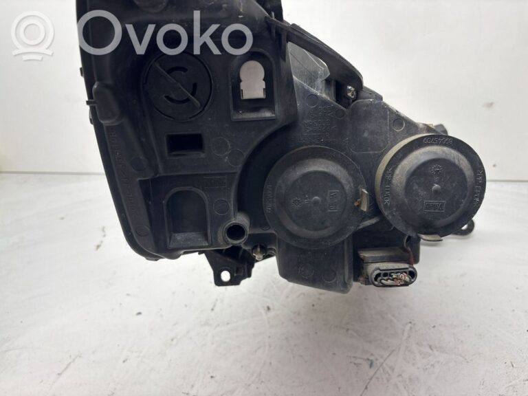 d03dd1ef8f90c1f0f37e60e130e578d2-ed3f5cba60a66f3a4396236a4ca7b3bb_headlight_headlamp
