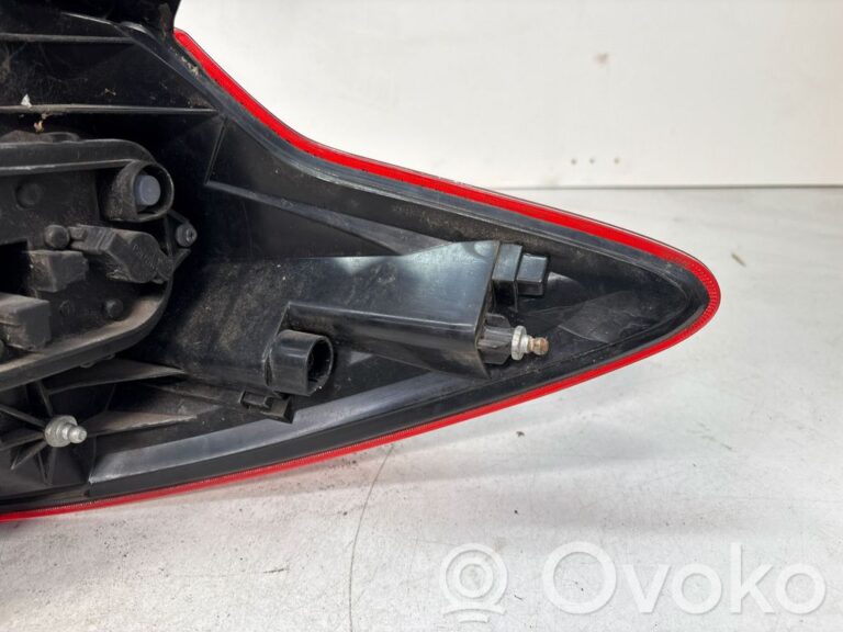 d06ff1aece955af570769fd1736e5224-003fe3ce489314c38d99b01c05b38a8f_rear_tail_lights