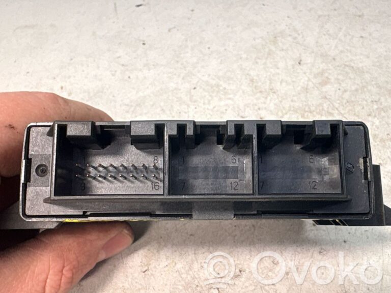 d2a9d272a40a6d1a799a0edd39c70b5c-04ee4228c00f24ba93a98f94310ed824_parking_pdc_control_unit_module