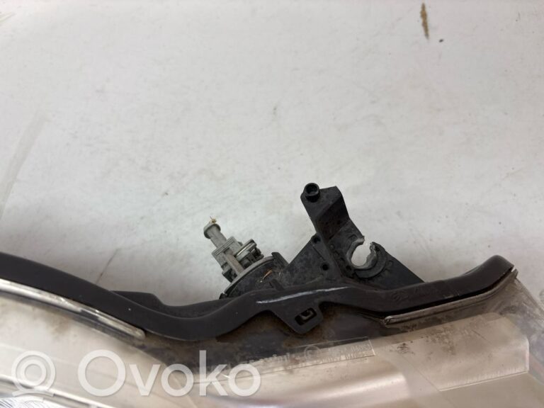 d3040f812fdae71935909695c9e5f286-3af3355884a4ad3295b2ddcd249d5496_headlight_headlamp