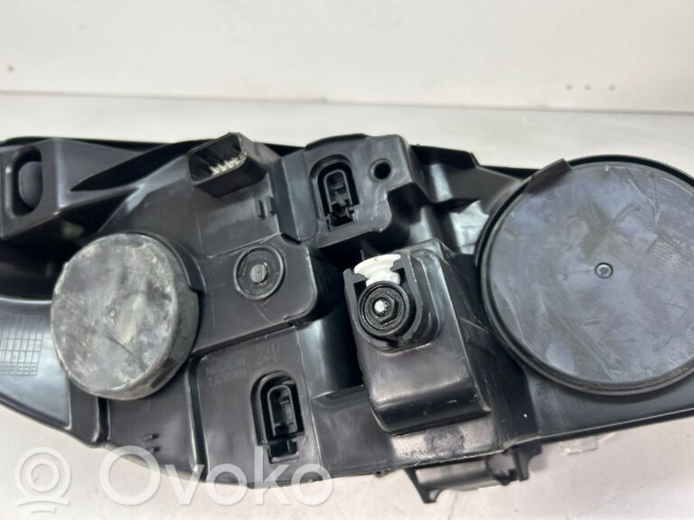 d30e8bfc44a82820e728744990b8910c-2be4ad86b1512e6bd0cf779e87f3ee85_headlight_headlamp