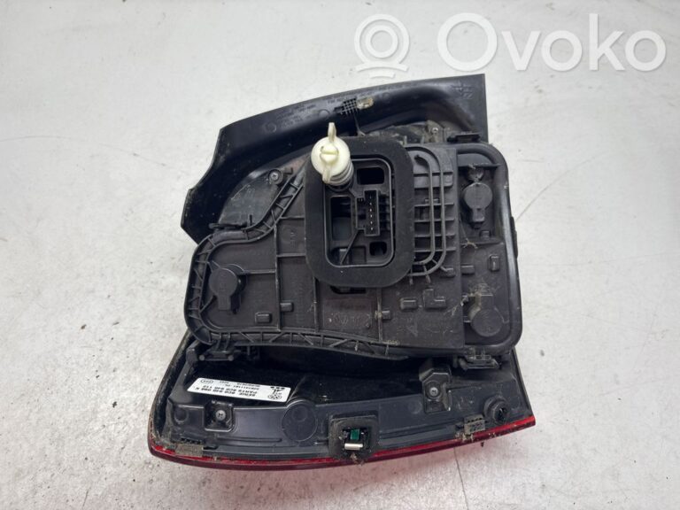 d42e9c81200a0f317cb2d91e2dbd1d88-f9b5fb566918d32426de027efdc35585_rear_tail_lights
