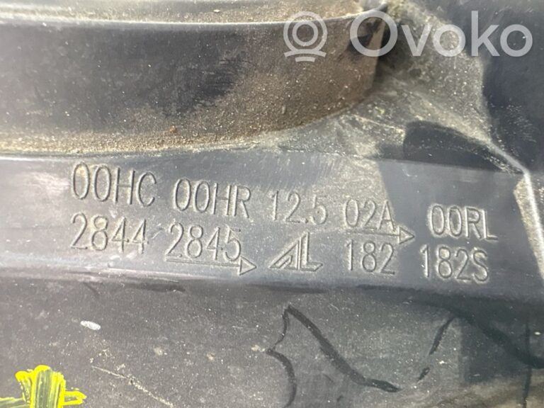 d43727dae1952a97c3a5ee5f2a8957c2-2efcfb746072c734b9d3bd49a24d3edb_headlight_headlamp