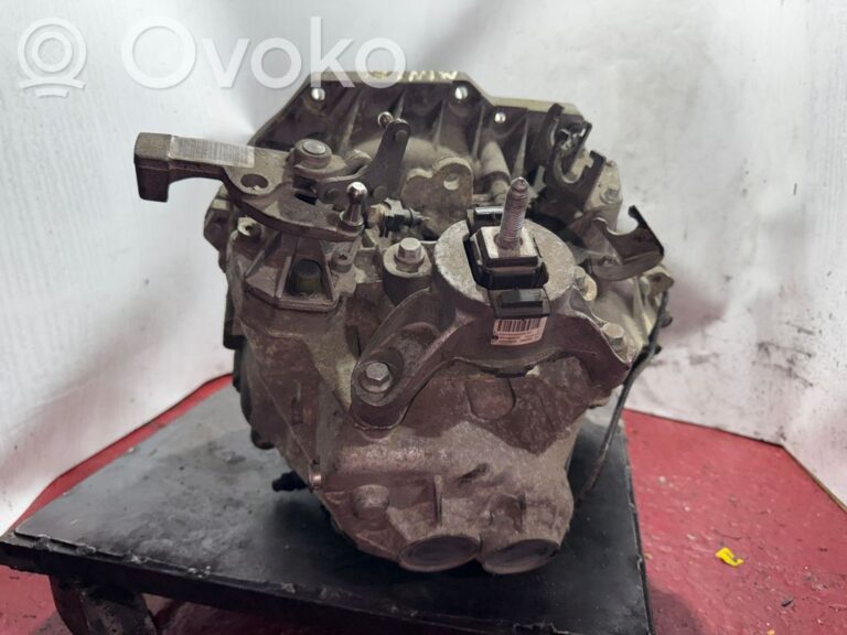 d4fbba79bf3e0ec9dc71e9f8286a7db1-cd4ced117733eac78f73db41cefd2f46_manual_6_speed_gearbox