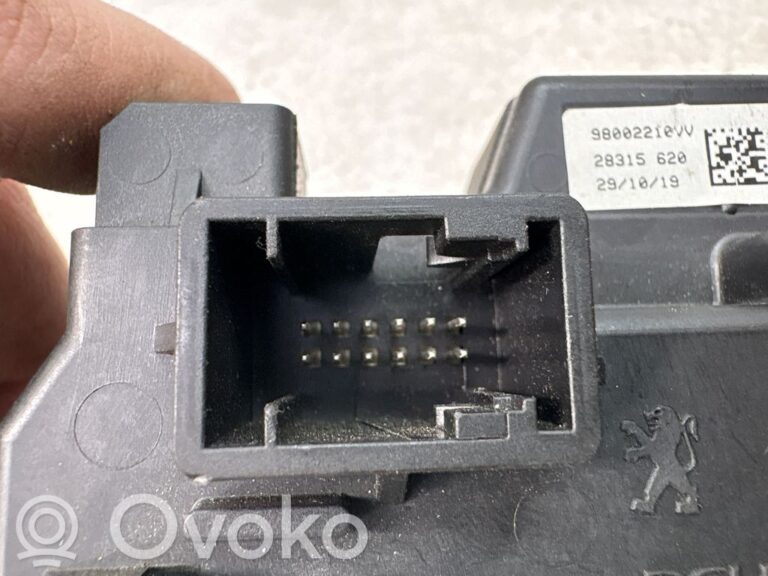 d540d15367591d450e06217042686bfc-ec2ba277b1969fdd34fd7b14f7871a91_gear_shifter_selector