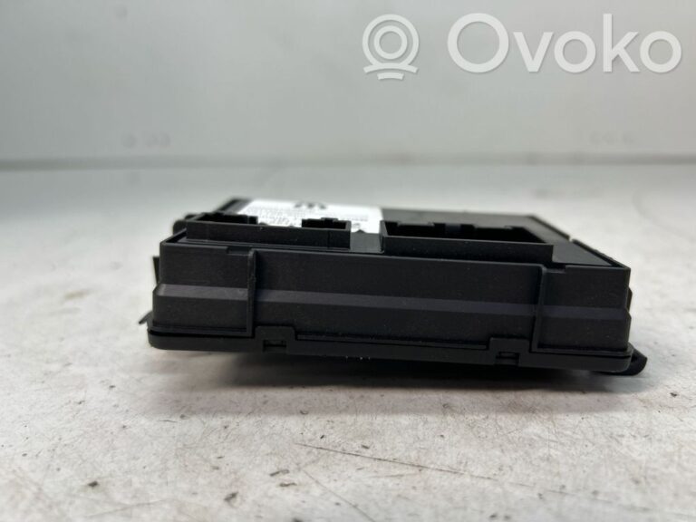 d543929013e912bee9a2ef5cae598eb6-12f01e38fbd2083e5737d33860a7929d_other_interior_part
