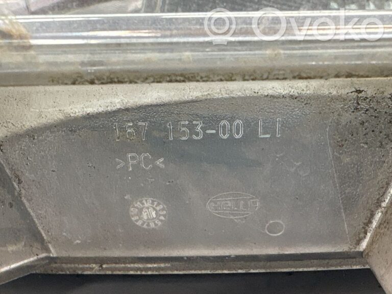 d5541977a417ebe6f1d0d613925b39ec-a8d987c26a137a61bfda89169b25dba3_headlight_headlamp_dust_cover