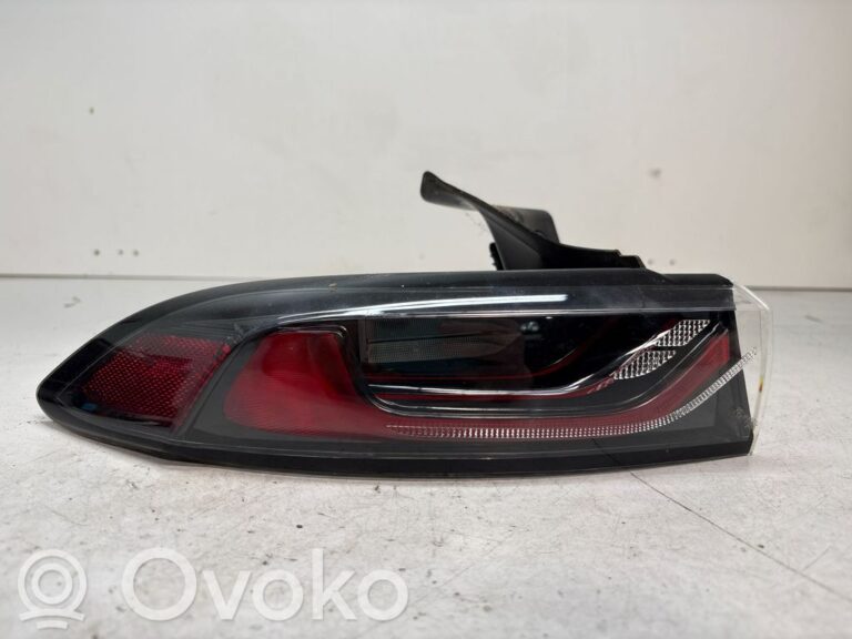 d6028fb217c4fba423b690efd9f29392-5c337d8e1a004004068021292358c5aa_rear_tail_lights