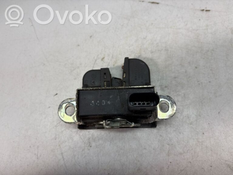 d66e70afcf953900be0b42318ade9d46-503e035f5d72a60239fe5fc21513110d_tailgate_trunk_boot_lock_catch_latch