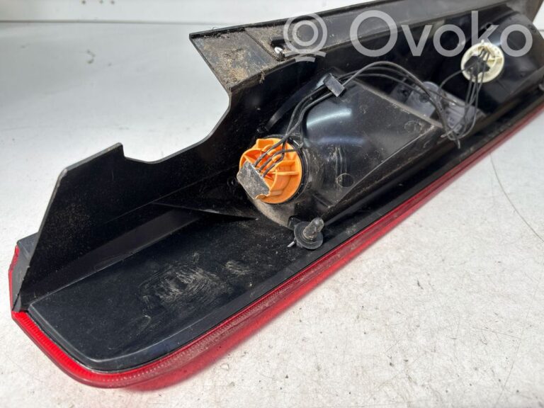 d73b8d6718d211f940ebdaabdf0befc6-66cb792ddcc041f2cd8b5c31c3a66311_rear_tail_lights