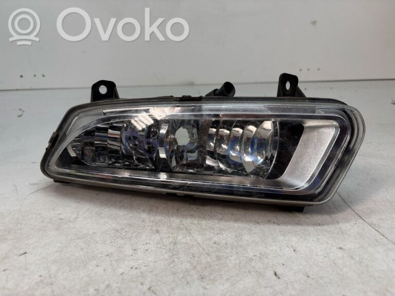 d898df43c6924713eb1183a0aba81964-be39603dfc91f44fd8e5dbb2bfab7ea9_front_fog_light