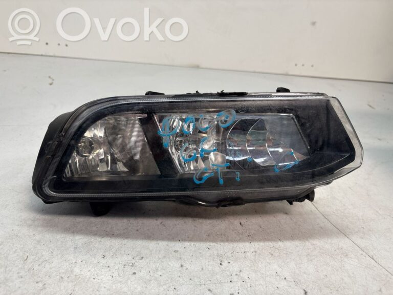 d8bae7c78dedbe3b2aaca7ac66cbc178-5b307aa22bf8f0f97a7e6a4bfcbd34ca_front_fog_light