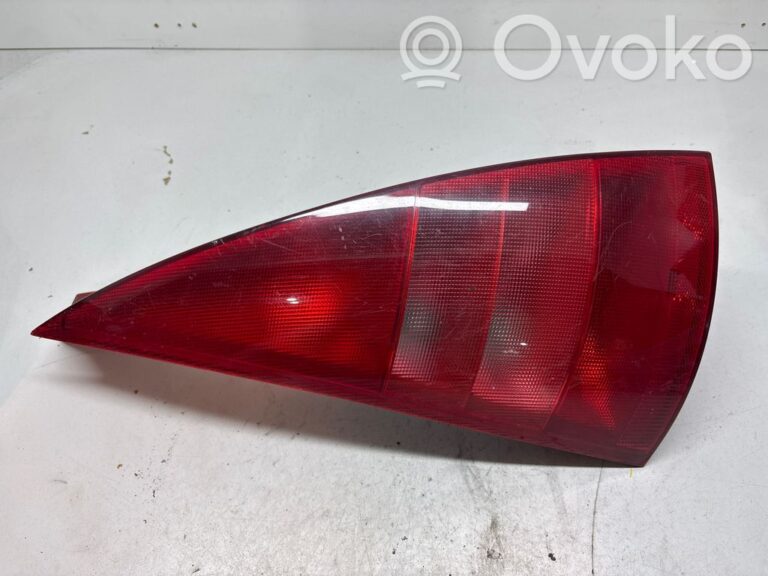 d95394f72aeedbdd0950c43ecaa7ca3c-60b7d515b1ad701f77d19caeb1643203_rear_tail_lights
