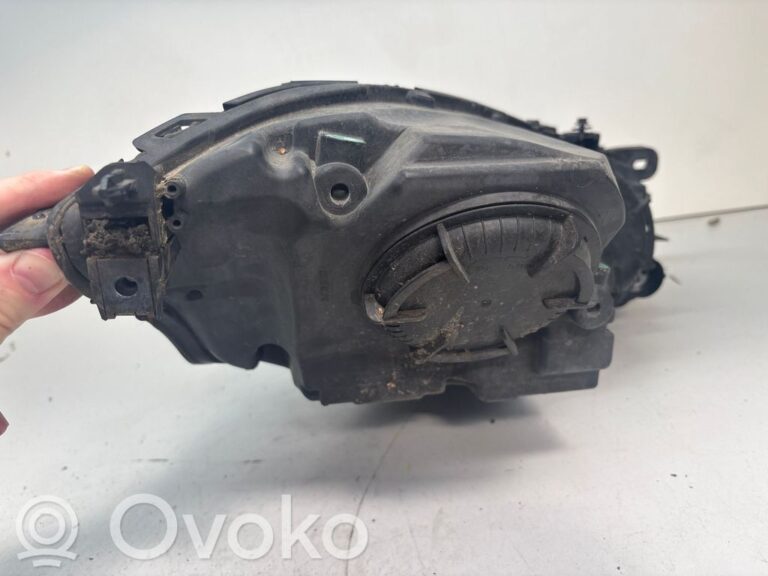 da9a792b4b64c6057027af84b7d80e62-35c31bb09a642a4715deeab0341c16c1_headlight_headlamp