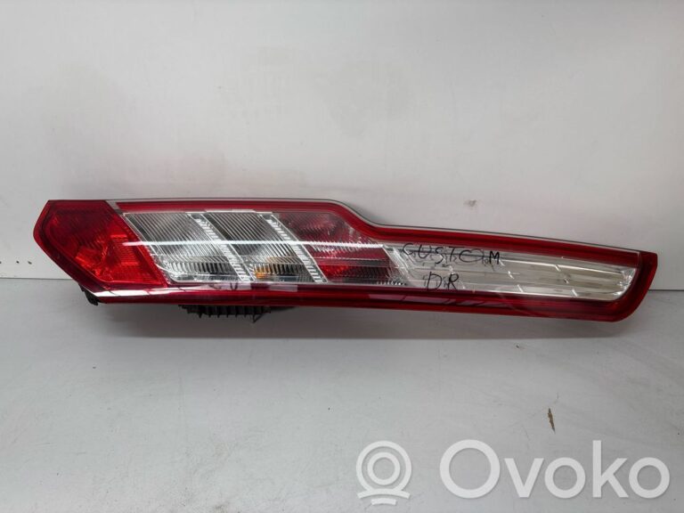 dae1521400f3d6d806370202ef3c381a-3123ae28082bfeeed0485365e445335a_rear_tail_lights