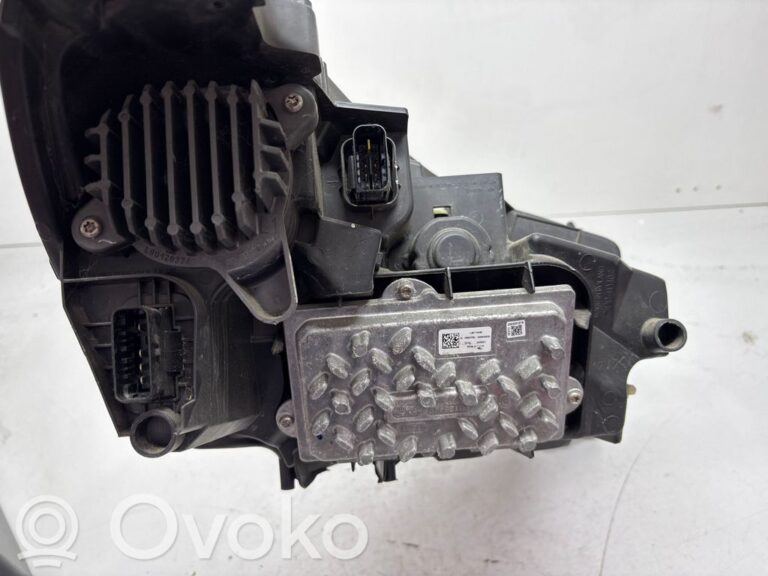 db41b2a5b28f8605678b7a3a35ae0c7f-6f36c24f0a8d6656d3a61e1bc0b5ba49_headlight_headlamp