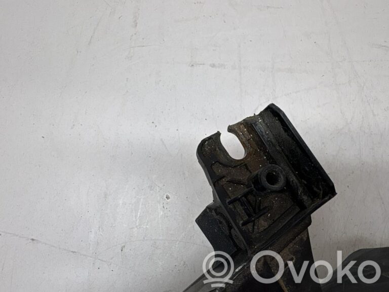 dbbcf4e0ca4f800e49840384272aeb46-7326b50e123fee84eb94d5ba9a6d27fd_headlight_headlamp