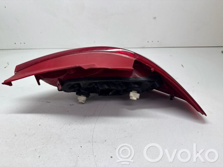 dc3415e9374497cc2c964bb726d7ca2c-fd9cfa9a36a1b3d078feb9b8acbb8f9a_rear_tail_lights