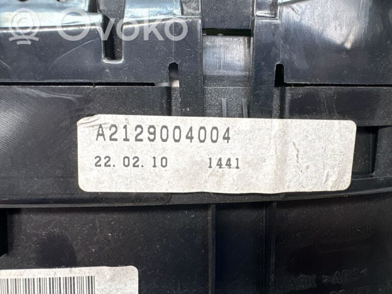 dce0f3697e3cceddee90391e3522a64f-af31bfaa9ac69b9bc8605f16765b3141_speedometer__instrument_cluster_