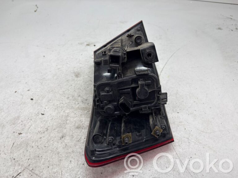 dd53261f9778cc5bc8824dbcff5d66a0-a3e66a60d665b261670efb2a6cf467b2_rear_tail_lights