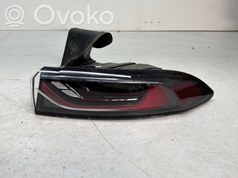 dd6f325c498591eac6f6e9554120af03-dc810fd7d74418bd0e6cf076d3f6c2e5_rear_tail_lights