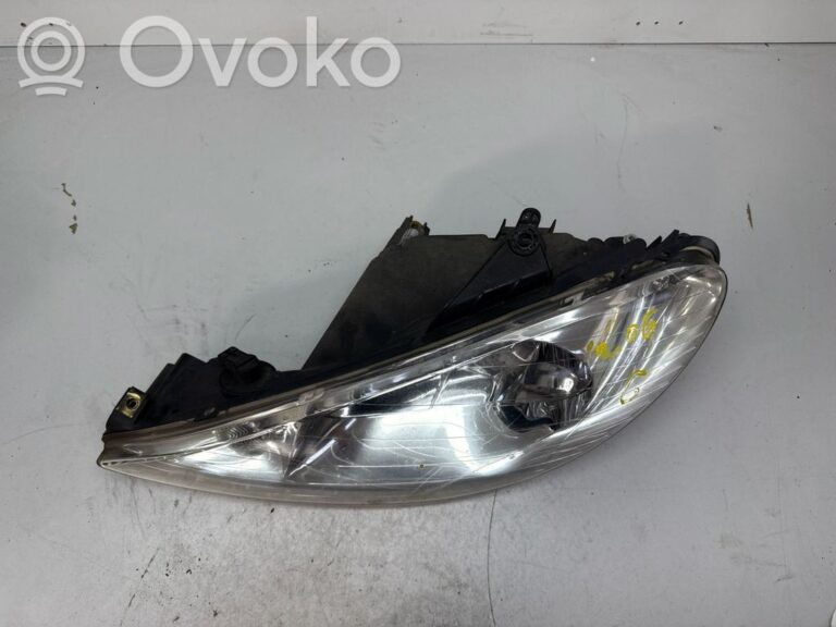 ddc48c3854d7aff533612715c2bc2ed7-0598a9a43a06de6dc986d5c31f96367c_headlight_headlamp
