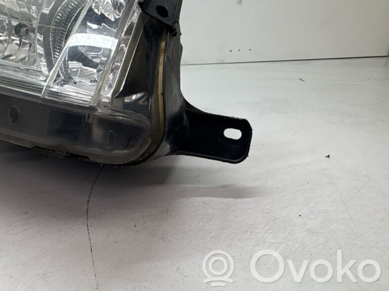 debe6f35f9f45340ef96987778219f89-376cb22cb019346b14fb8224078d308b_headlight_headlamp