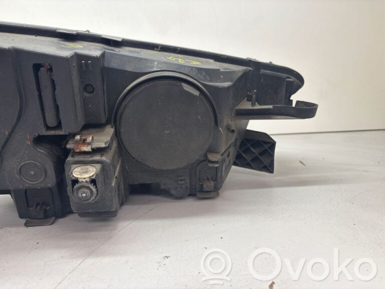 df416479fb6ba8c6b463f3a9ad0df622-ee34e680a2fadf73fb0947c476442ad3_headlight_headlamp