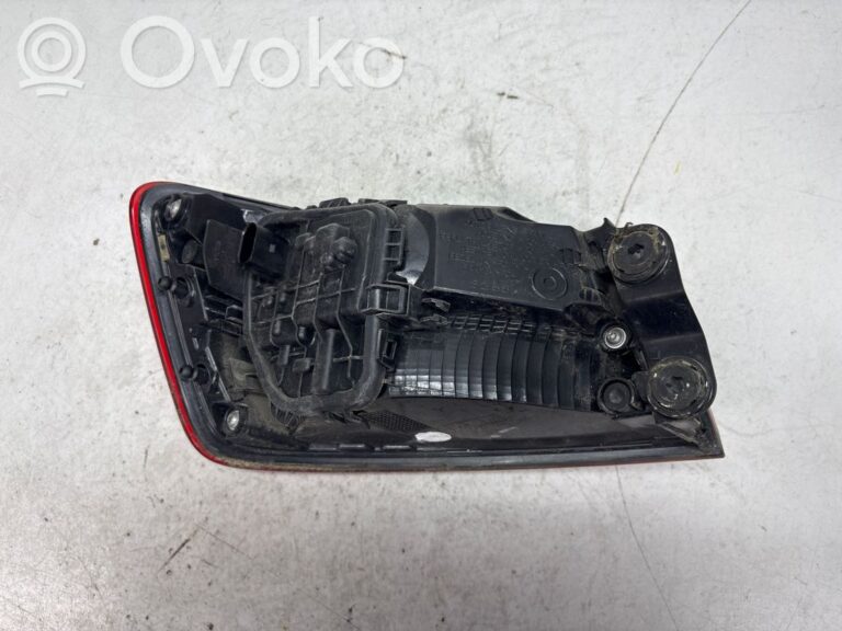 df45dc0390b16baa5e111911c01bb756-10cbd575bceb97d9c48c613761fa15fa_rear_tail_lights