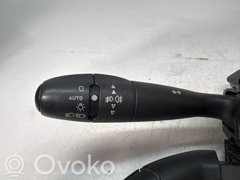 df4b195309f0dbf5433ddc9123a3a1c0-49908dbaf98435fa654e542d7a4406e0_light_switch