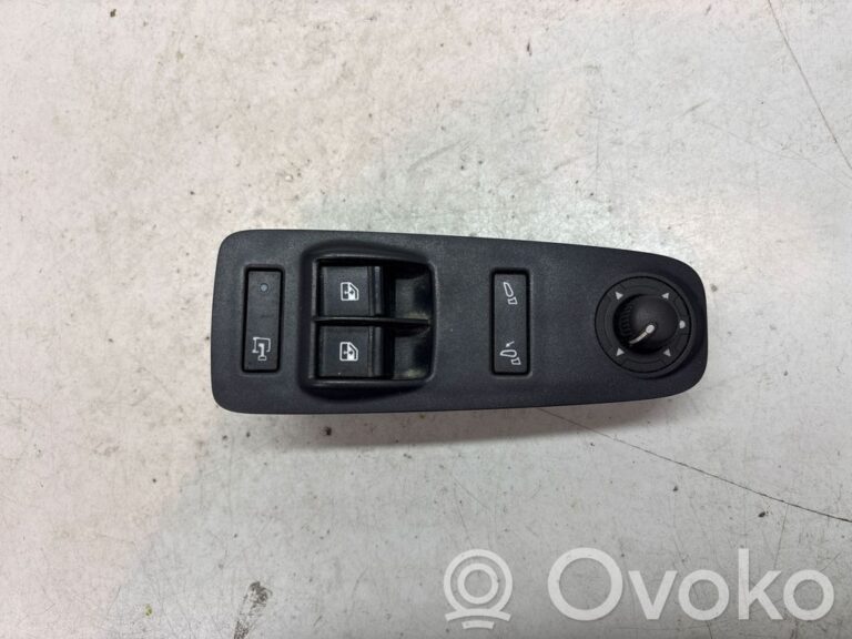 dfec3a076bfc05735200822c5f4e92ae-7b0c5cf2f80c4019b99157ce4f36ada6_electric_window_control_switch