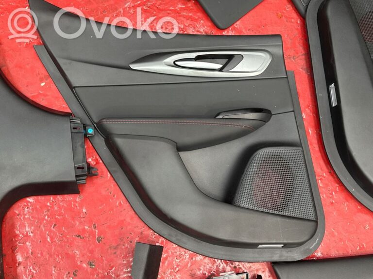 dff2b600a199c43325e527ebd1540c96-5978f588cbdcf3136435447c0dbeb438_interior_set