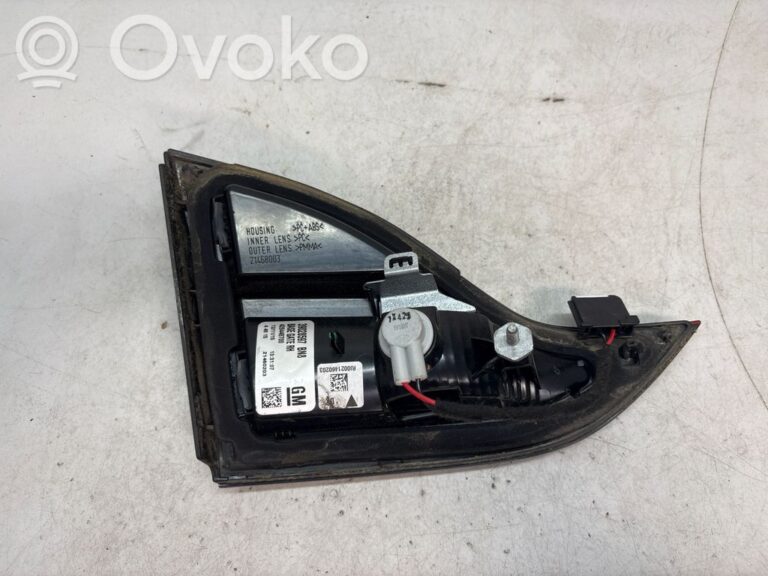 e1d93711ef2054b478a5dc0263000b1e-dc103bf5c8b157f02eb618bf103b20c7_rear_tail_lights