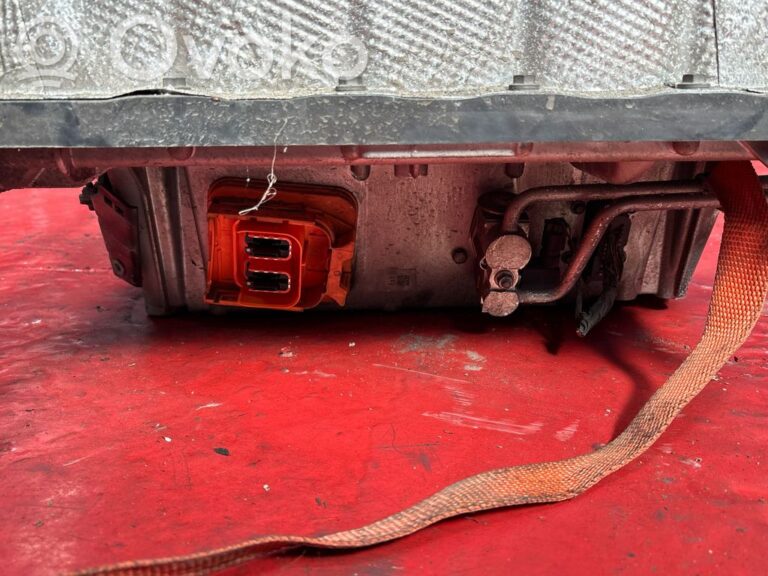 e2c3870abbdc571b9d27edefa5e4dfad-092f3c483679d822b163272cce95ab6d_hybrid___electric_car_battery