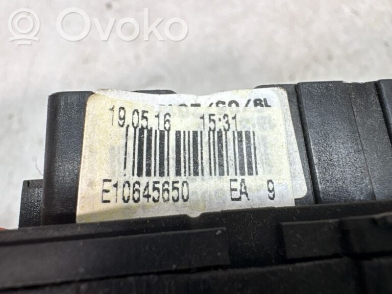 e30ed837f257ca5343447fdc383cde17-01c4a990490b1f690347371538b2d095_wiper_switch