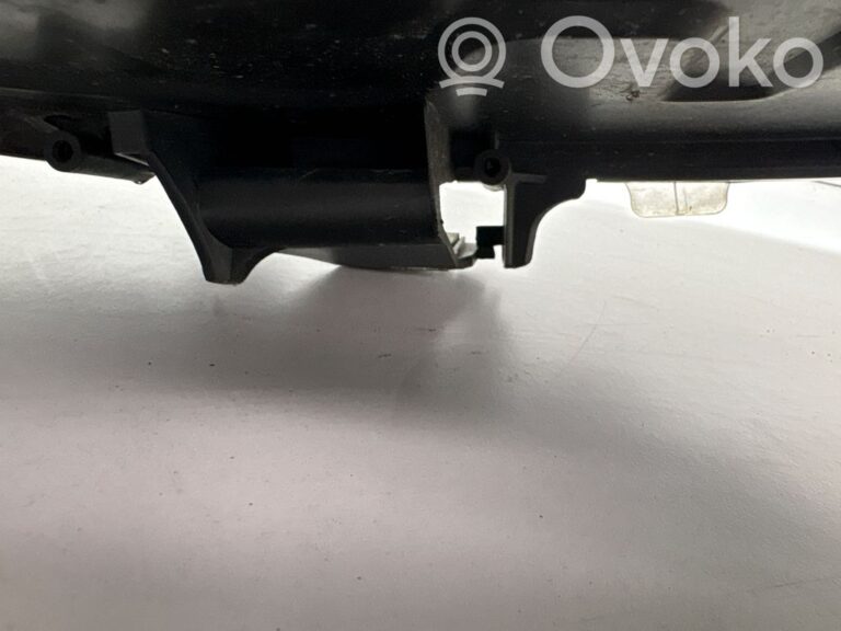 e6ed6c8f8e4890e79fef16ee2ecd77f2-ce41af6dab860f795ca9baf76a023522_headlight_headlamp