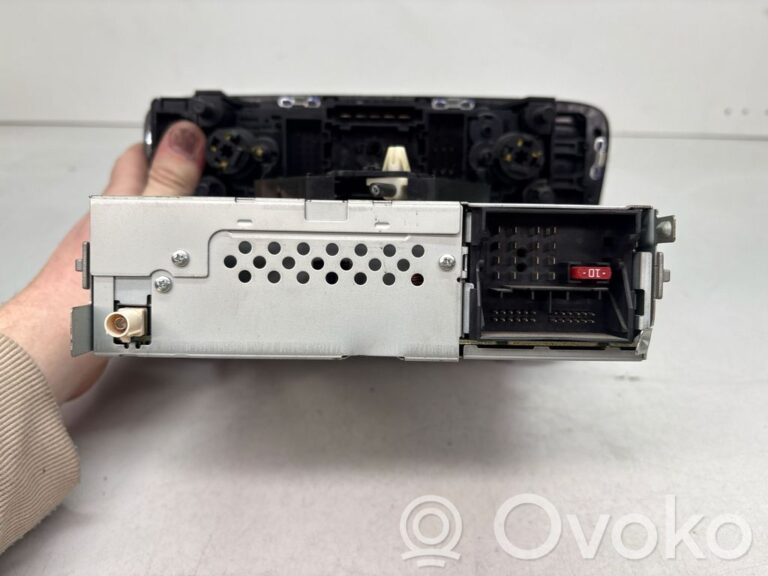 e8359ed5b98279b85d0cba3bc4fb484c-a46065feb571d31d174b1c95f9e5ca53_climate_control_unit