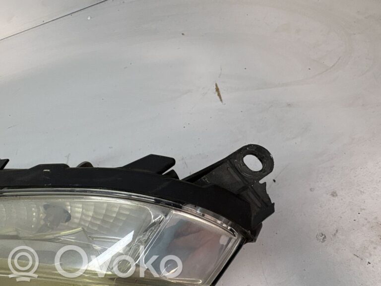 e9da5fe8248667353ca973253a132d89-95c440a61ca4f3ec1e9386be1b321fbc_headlight_headlamp