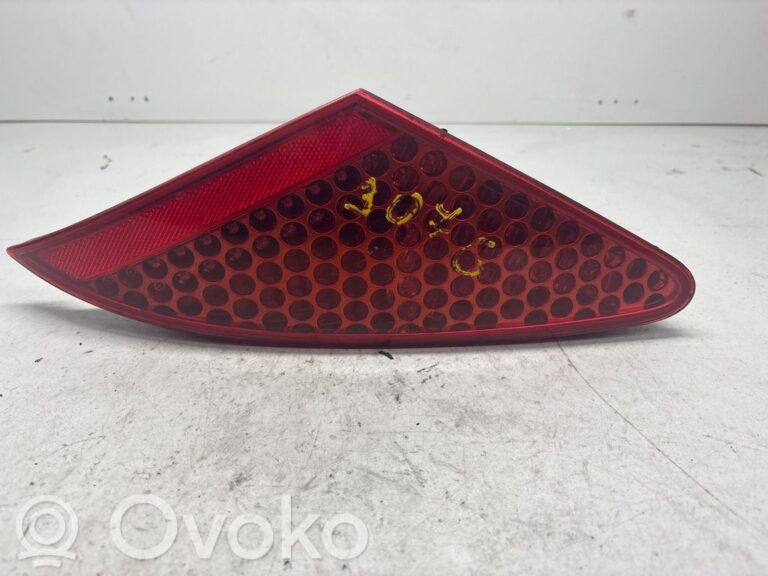 e9e33f9a989fd79c05baabafec39b4c0-162996794d5a7d260966a6b0290ebb7b_rear_tail_lights