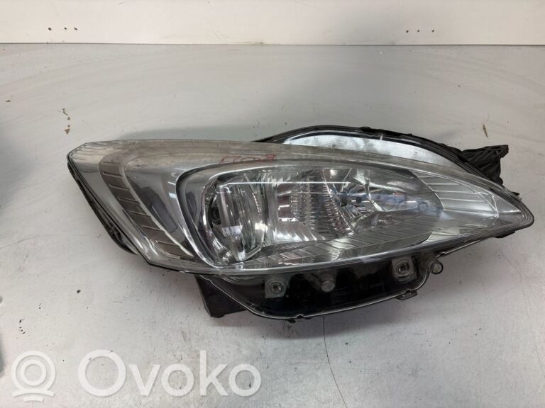ea17b034697fe2ddc5e2dcaae996d3c4-8b5d6a6f02e472e9150d065ec700edad_headlight_headlamp