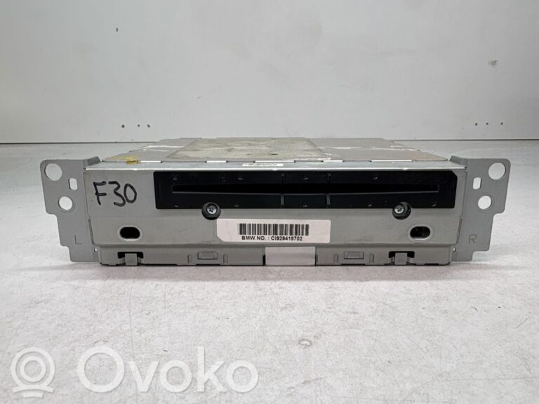ebaa8d6e07df7c5463b667e8e8e31e0e-b6edcac97f1912083bd2f0e84118cdf4_radio_cd_dvd_gps_head_unit