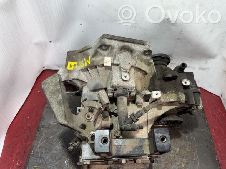 ebd47135492a412943f03b38831eac0a-f69fcfada3068ba1faa56fba1b5c3afd_manual_5_speed_gearbox