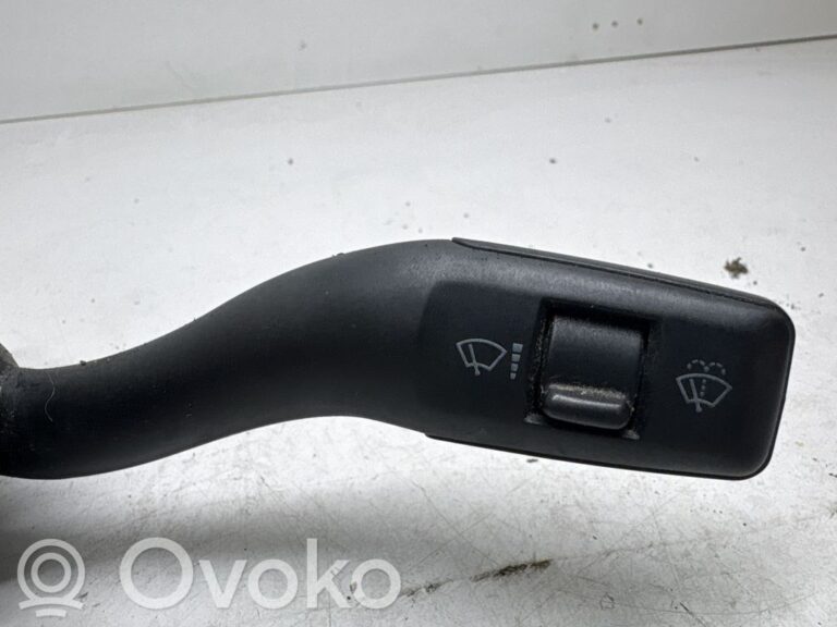 ec09b11e5d96b267d968b434c6bb61be-e4aff0cfce4a076cbb536f786516da70_wiper_turn_signal_indicator_stalk_switch