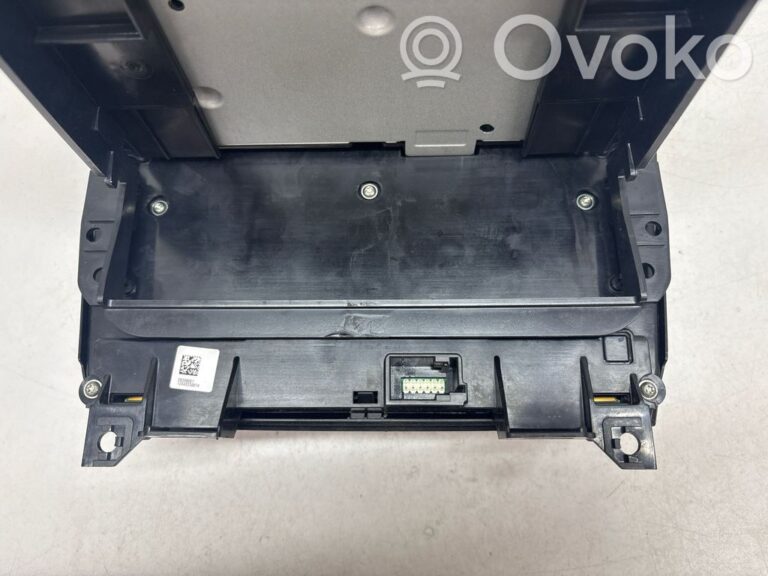 ec0f8117b2fa2b240909bef3b684ab30-9e997ff55392f2ce5727e7e3da6c5c2e_screen_display_small_screen