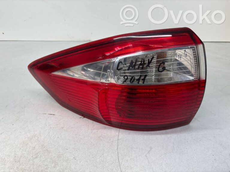 ec1223c37bd5fad7e16f5544efbf10ce-185f4568953d6e64300cd8c040341f91_rear_tail_lights
