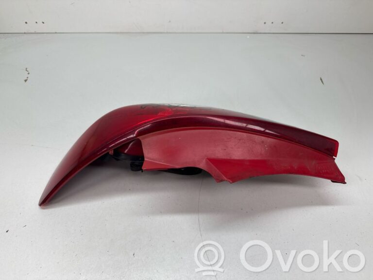 ec1cad3806646cc1c68847b3a25b12aa-59d92fef81b76192d79cad6d2c1faa46_rear_tail_lights