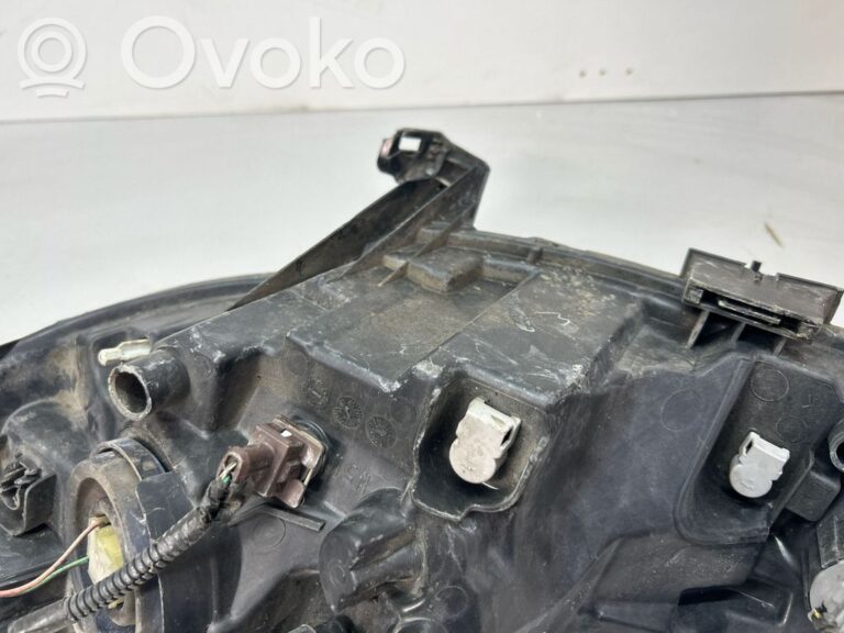 ecb07c081e05bc66f3f3ea147ef04569-f42736ffb5db50cb7b780d57c5719504_headlight_headlamp