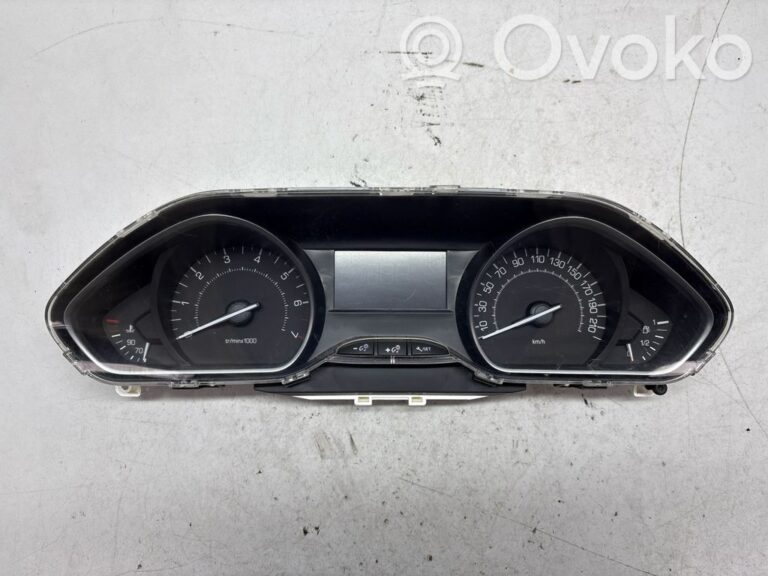 edcb229e437258be8a612801258cb11a-71af626f3512fa352fdfa6e00db0b164_speedometer__instrument_cluster_